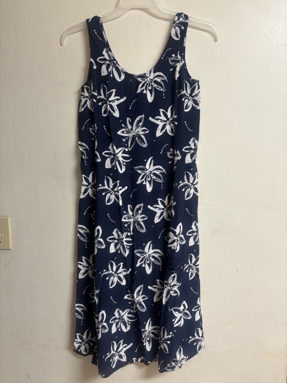 Express Navy and White Floral Midi Dress